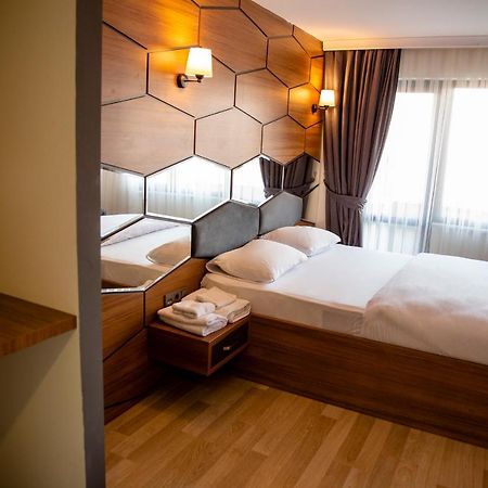 F & B Suite Istanbul Luaran gambar